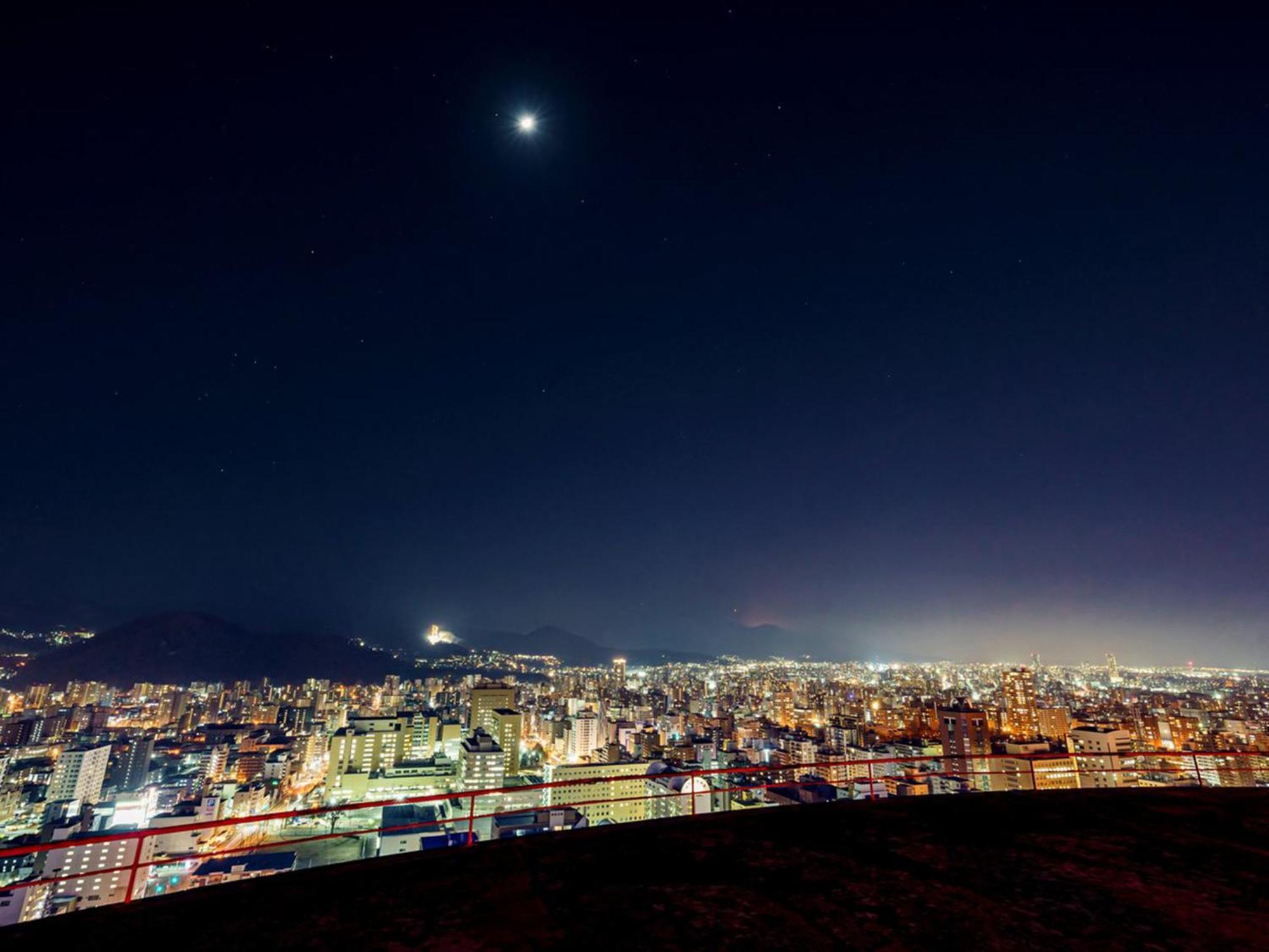 Sapporo Prince Hotel Exterior photo View of Athens at night